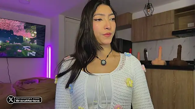 MarianaBranzz online show from 04/08/26, 04:08