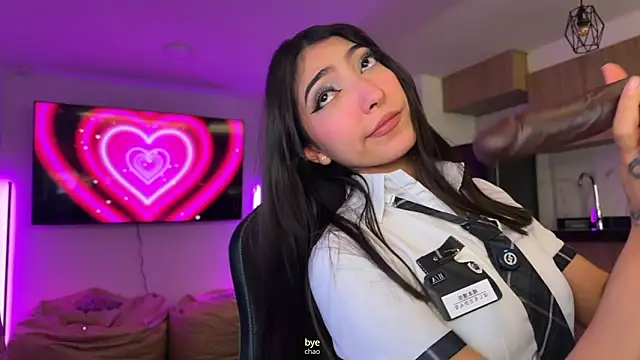 MarianaBranzz online show from 03/12/26, 05:17