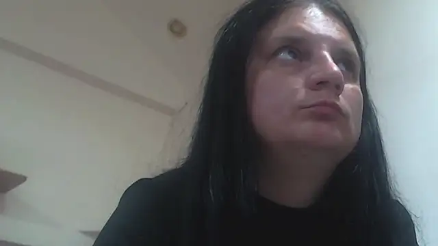 Snapshot of Nickol19721 chatting on 06/16/26, 01:33 Nickol19721 online show from 06/16/26, 01:33