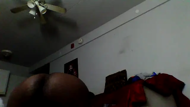 Snapshot of bigdick5157 chatting on 11/09/25, 06:39 bigdick5157 online show from 11/09/25, 06:39