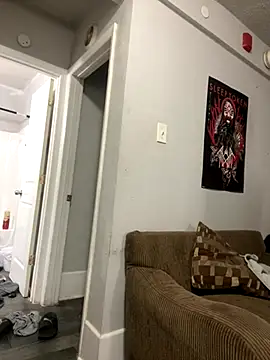 Snapshot of bigdick5157 chatting on 11/17/25, 11:36 bigdick5157 online show from 11/17/25, 11:36