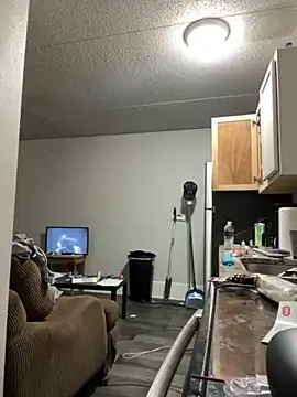 Snapshot of bigdick5157 chatting on 11/10/25, 11:10 bigdick5157 online show from 11/10/25, 11:10