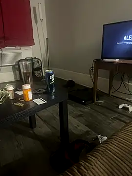 Snapshot of bigdick5157 chatting on 11/26/25, 06:13 bigdick5157 online show from 11/26/25, 06:13