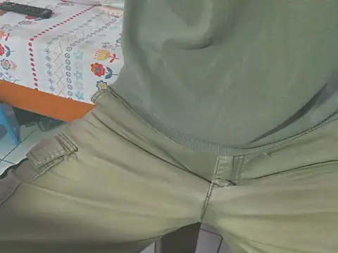 triangle0623 online show from 11/06/25, 08:07