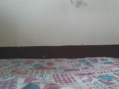 triangle0623 online show from 11/03/25, 08:40