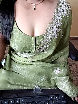 Nithya 05 online show from 12/17/25, 05:29