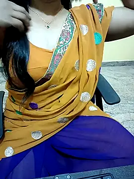Nithya 05 online show from 09/29/25, 05:07