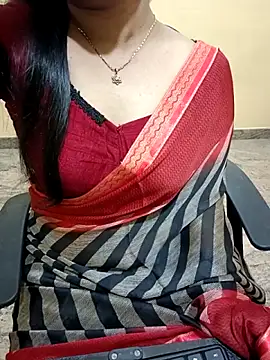 Nithya 05 online show from 09/26/25, 06:37