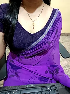 Nithya 05 online show from 10/29/25, 04:33