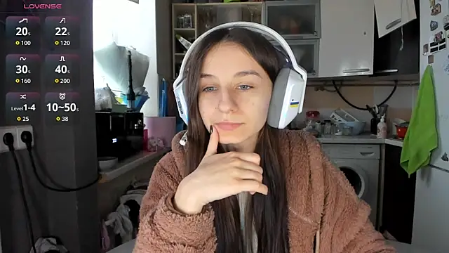  Nika Kik online show from 03/06/26, 10:54