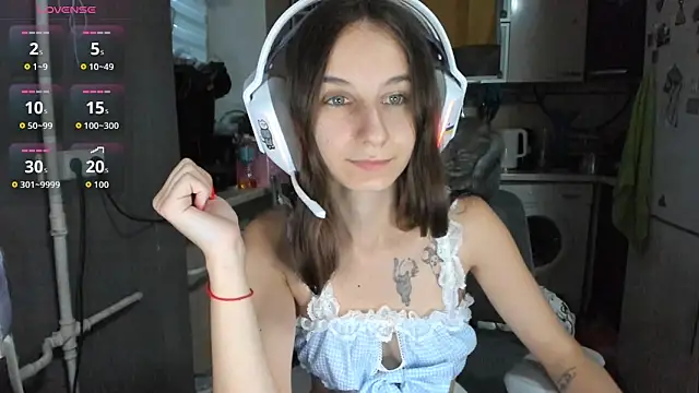 Snapshot of _Nika_Kik chatting on 07/09/26, 04:28 Nika Kik online show from 07/09/26, 04:28