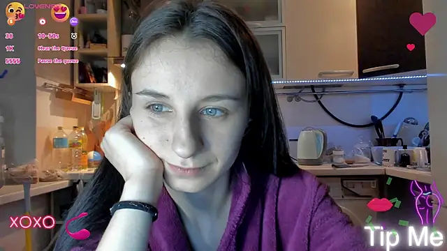 Snapshot of _Nika_Kik chatting on 03/05/25, 08:21 Nika Kik online show from 03/05/25, 08:21