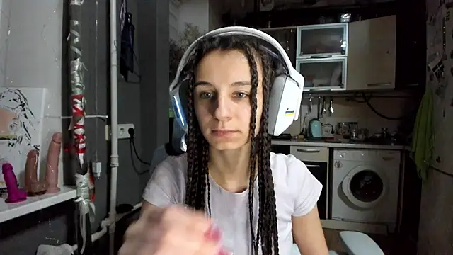  Nika Kik online show from 12/14/25, 07:41