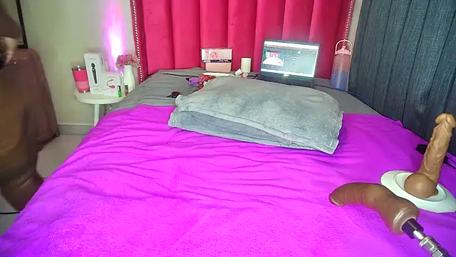 YummyThick Yanaya online show from 06/30/26, 10:43