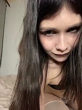 CherryCrystall online show from 11/23/25, 06:40