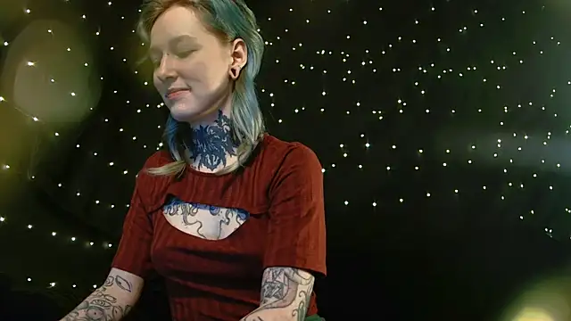 Littlespacemouse online show from 12/16/25, 06:34