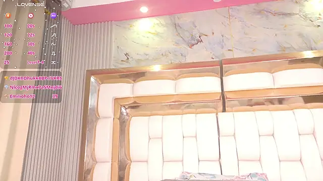 Snapshot of kinkyhousewifee chatting on 02/25/26, 02:56 kinkyhousewifee online show from 02/25/26, 02:56