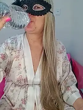 titiasexy online show from 10/22/25, 03:22