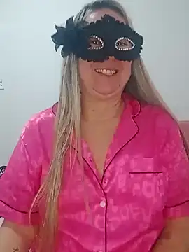 Snapshot of titiasexy chatting on 07/04/26, 04:44 titiasexy online show from 07/04/26, 04:44