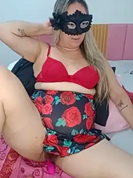 Snapshot of titiasexy chatting on 03/15/26, 01:51 titiasexy online show from 03/15/26, 01:51