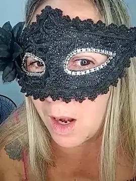 Snapshot of titiasexy chatting on 04/08/26, 08:32 titiasexy online show from 04/08/26, 08:32