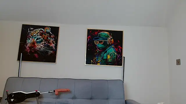 lou roar online show from 10/13/25, 09:44