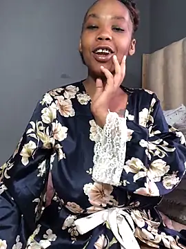 Nicole Liam  online show from 11/16/25, 11:37