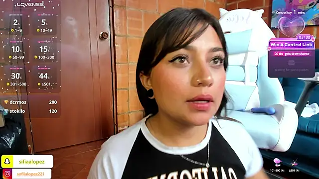 sofiaalopez2 online show from 12/10/24, 05:33