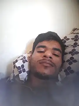 Snapshot of Rafs46 chatting on 03/04/26, 02:03 Rafs46 online show from 03/04/26, 02:03