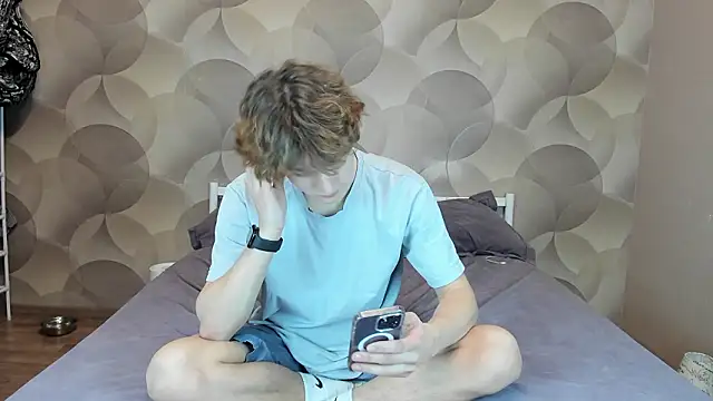 Ian Flor online show from 01/16/26, 02:43