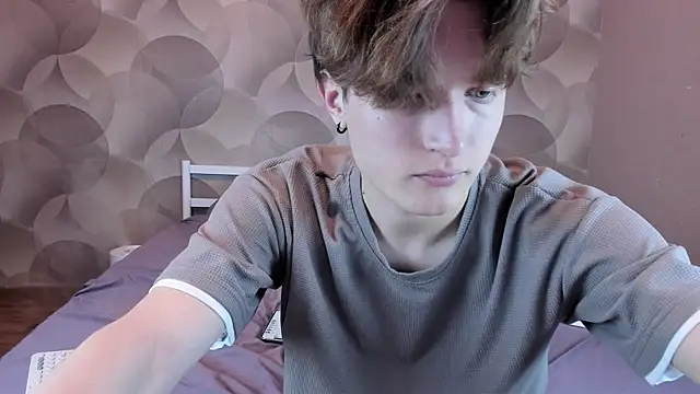 Ian Flor online show from 04/26/26, 03:09