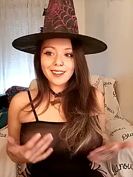 Kimiechanuwu online show from 10/31/25, 04:03