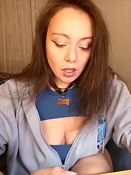 Kimiechanuwu online show from 11/17/25, 05:06