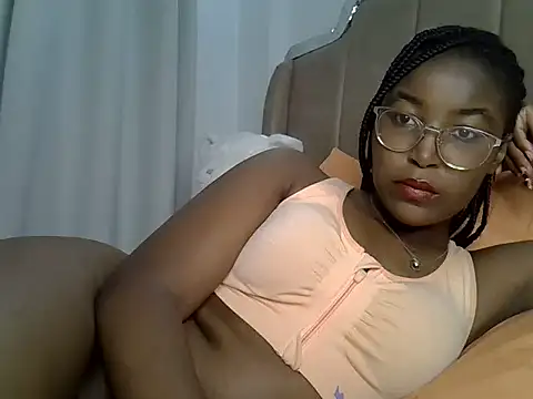 Snapshot of hot_sexy_choco chatting on 07/01/26, 11:21 hot sexy choco online show from 07/01/26, 11:21