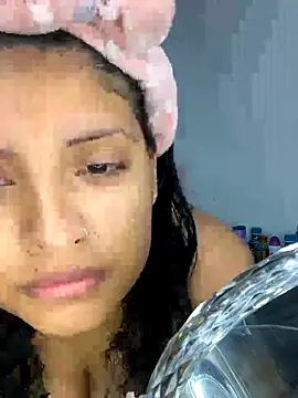 Snapshot of tati__22 chatting on 09/20/25, 04:12 tati 22 online show from 09/20/25, 04:12