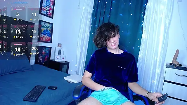 Snapshot of andyboy- chatting on 01/16/26, 11:53 andyboy- online show from 01/16/26, 11:53