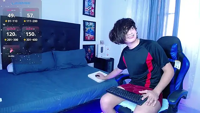 Snapshot of andyboy- chatting on 09/30/25, 10:27 andyboy- online show from 09/30/25, 10:27