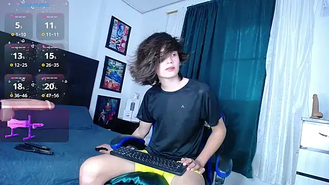 Snapshot of andyboy- chatting on 07/13/26, 10:53 andyboy- online show from 07/13/26, 10:53