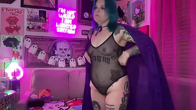 CherryBombBomb online show from 10/28/25, 04:57