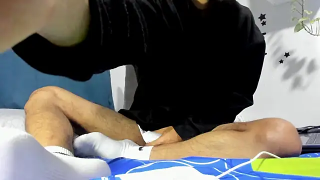 Aronxxs online show from 10/24/25, 09:41