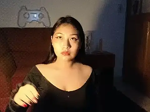 Snapshot of Caroll_Luna chatting on 12/07/24, 04:15 Caroll Luna online show from 12/07/24, 04:15