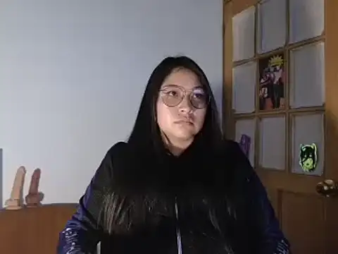 Snapshot of Caroll_Luna chatting on 12/23/24, 01:18 Caroll Luna online show from 12/23/24, 01:18