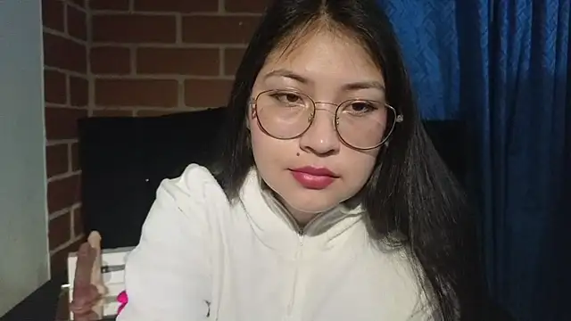 Snapshot of Caroll_Luna chatting on 03/22/25, 11:53 Caroll Luna online show from 03/22/25, 11:53