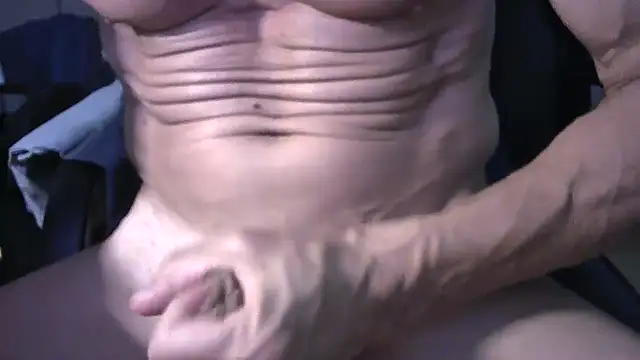 Snapshot of jeans466 chatting on 06/29/26, 02:39 jeans466 online show from 06/29/26, 02:39