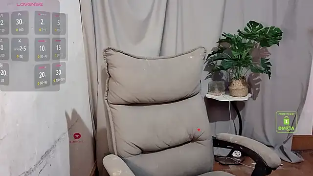 Snapshot of agreeable-22 chatting on 10/16/25, 11:02 agreeable-22 online show from 10/16/25, 11:02