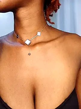 Ayrella02 online show from 11/27/25, 05:13