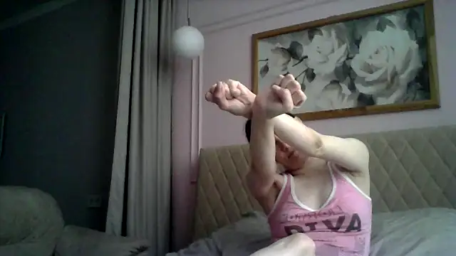 Snapshot of SunElizabeth chatting on 03/05/25, 10:11 SunElizabeth online show from 03/05/25, 10:11