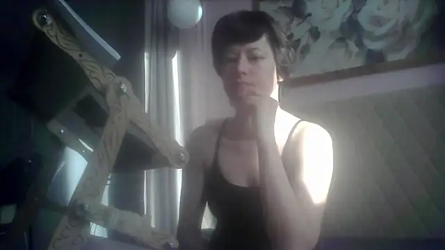 Snapshot of SunElizabeth chatting on 05/22/26, 02:31 SunElizabeth online show from 05/22/26, 02:31