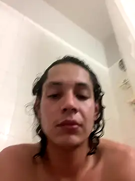 Snapshot of El-conejo-bugs chatting on 12/05/25, 05:39 El-conejo-bugs online show from 12/05/25, 05:39