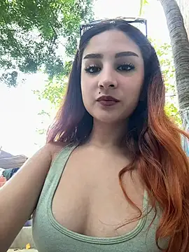 Mon Cherry online show from 12/14/25, 01:39